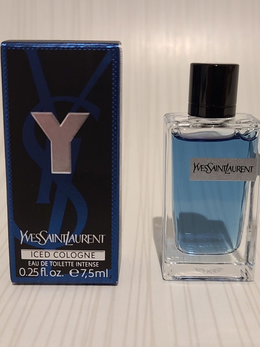 Yves Saint Laurent Y Iced Cologne - Blue 7.5 ML Small Dabber Sizr